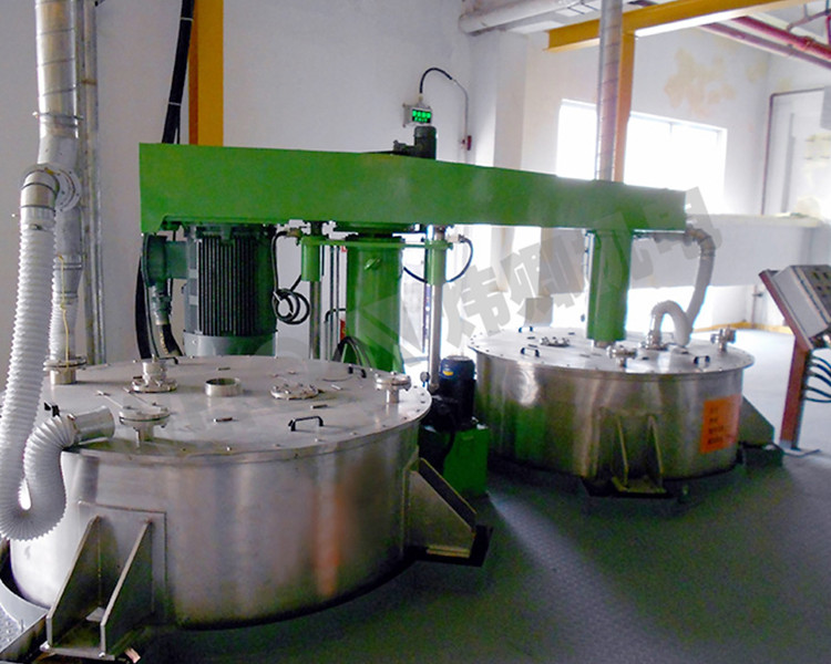 A multi-cylinder hydraulic lift disperser of WQFS